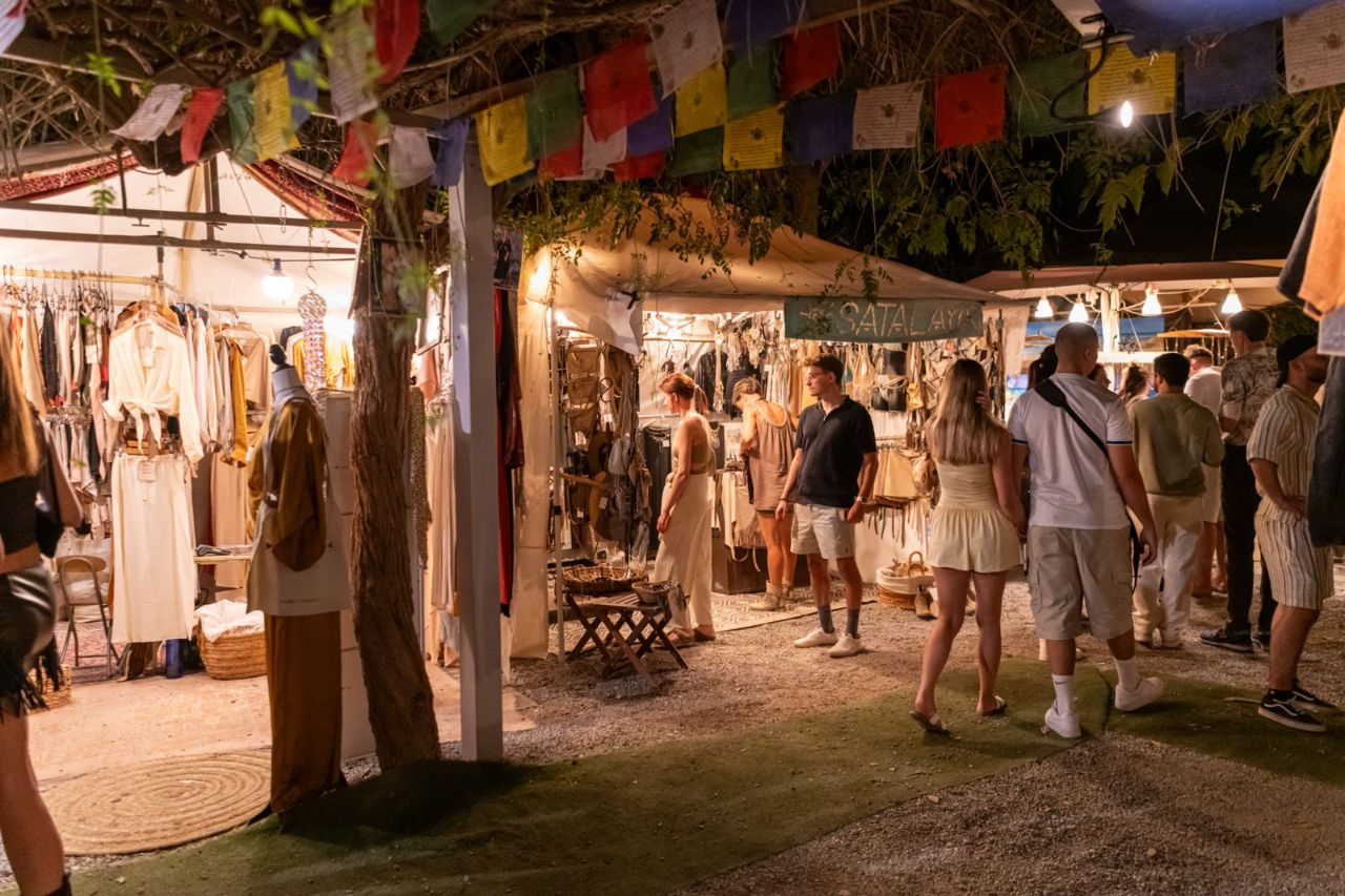 EL NIGHT MARKET DEL MARTES 30  SE CANCELA POR MAL TIEMPO 